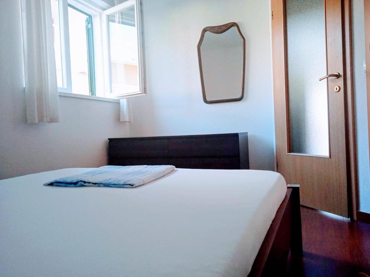 Harbour-Side Apartment With Beautiful Terrace Podgora Kültér fotó