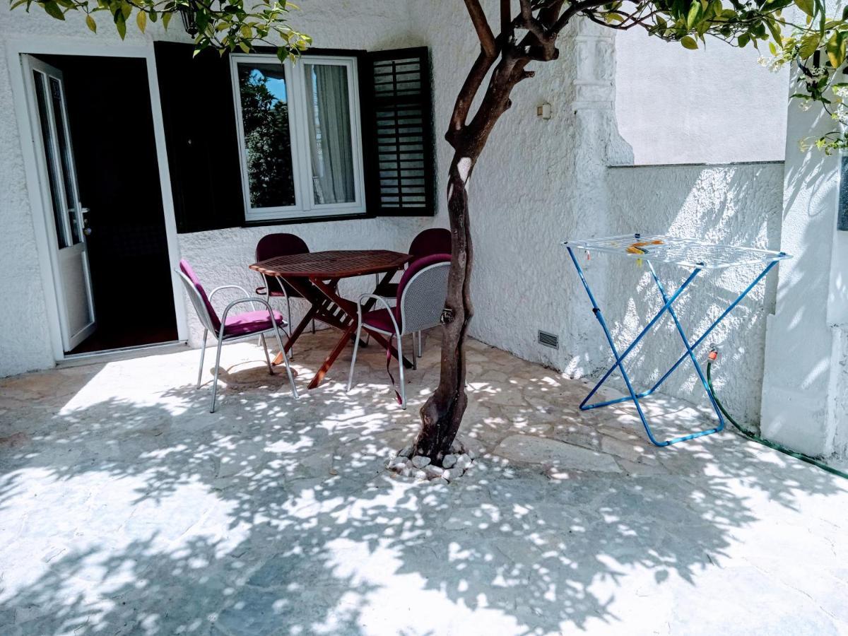 Harbour-Side Apartment With Beautiful Terrace Podgora Kültér fotó